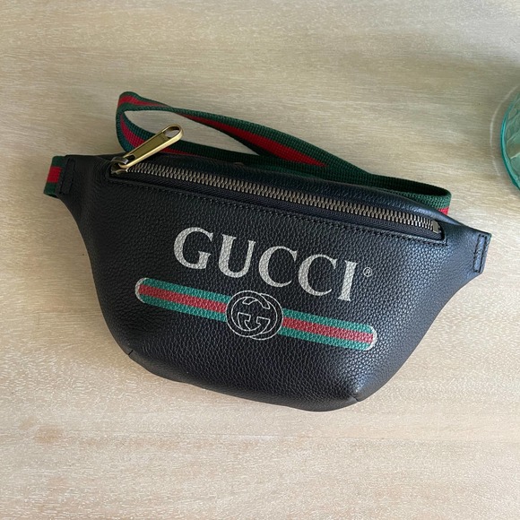‼️PRICE FIRM‼️NEW Gucci Logo Belt Bag Calfksin Leather Small Black 90